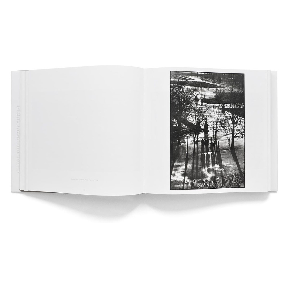 Книга на английском языке "Henri Cartier-Bresson: Photographer", Yves Bonnefoy - 2