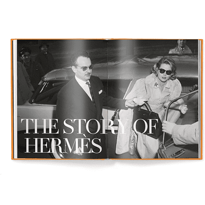 Книга на английском языке "The Ultimate Guide to Hermes Bags", Alexandra Fullerton - 2