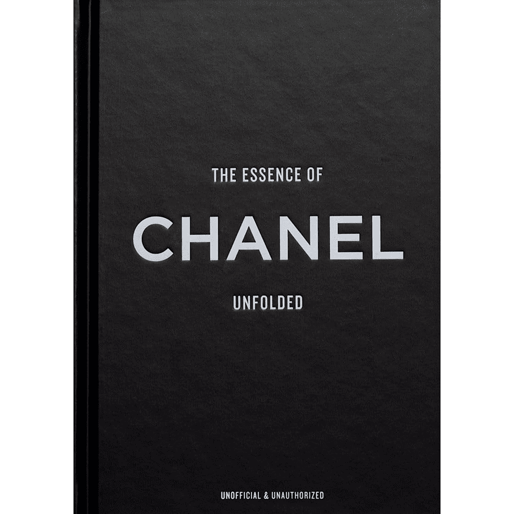 Книга на английском языке "The Essence of Chanel. Unfolded" HB, Kelly Reising