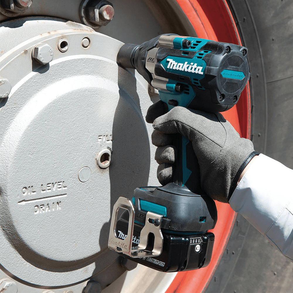 Аккумуляторный гайковерт MAKITA DTW700RT1J, 18 В, 700 Нм, 1/2", 5.0Ачx2, MakPac 2 - 5