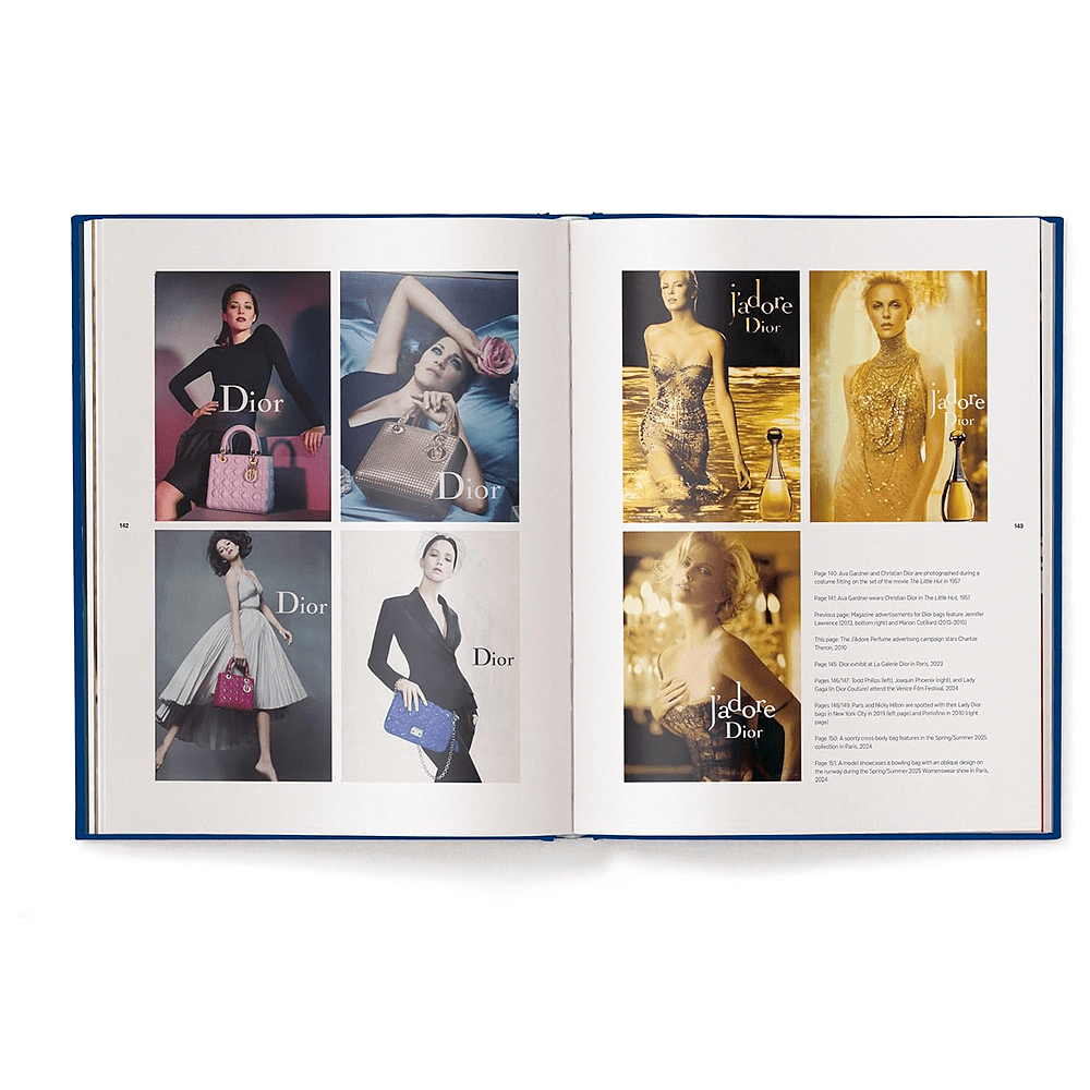 Книга на английском языке "The Ultimate Guide to Chanel Bags", Alexandra Fullerton - 2