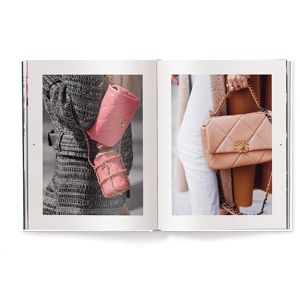 Книга на английском языке "The Ultimate Guide to Chanel Bags", Alexandra Fullerton - 4