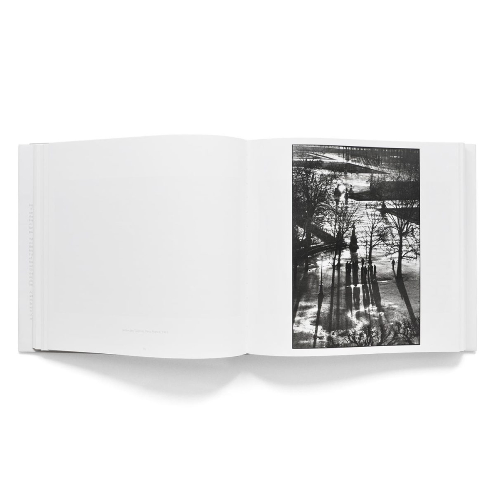 Книга на английском языке "Henri Cartier-Bresson: Photographer", Yves Bonnefoy